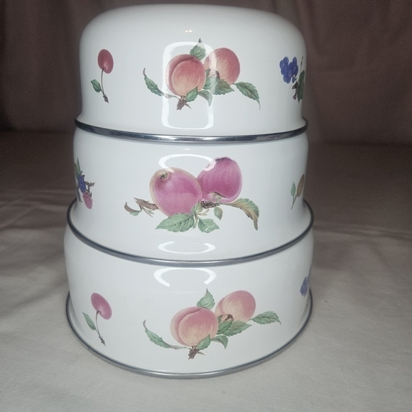 Vintage Enamel Fruit Bowls - Set Of 3 - Cherry, Raspberry, Apple, Grape, Peach - Picture 2 of 15